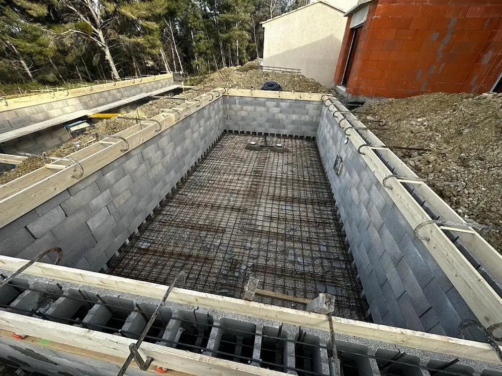 Piscine avant coulage